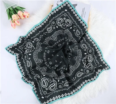 Kadınlar İçin Pamuk Bandana